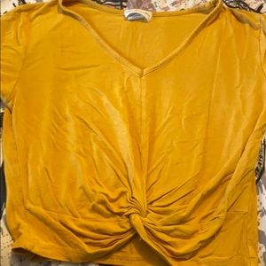 Yellow tee. Size S